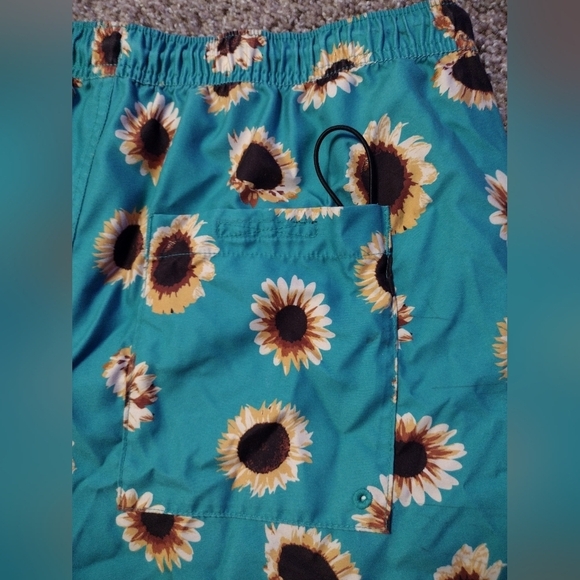 Empyre Sunflower Print Men's Swim Trunks Large NWOT - Picture 10 of 10